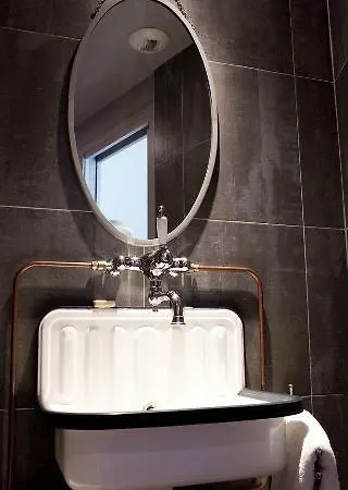La Finca Hotel 2* Paris